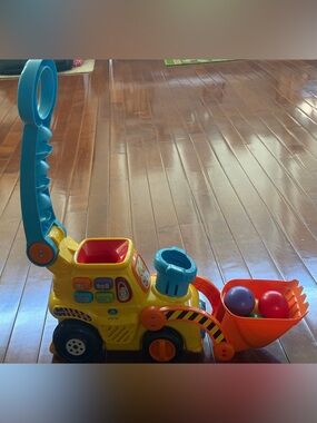 VTech Pop-a-Balls Push & Pop Bulldozer with Accessories, Baby and Toddler Toys